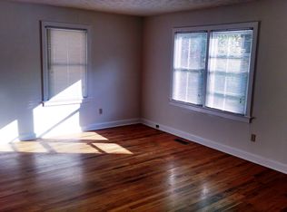 125 College Cres, Staunton, VA 24401