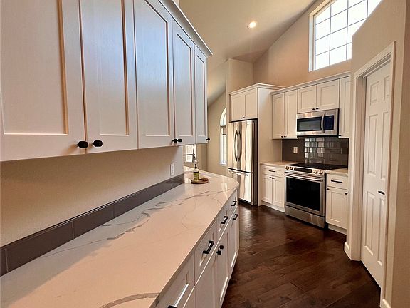 4th image of 5268 Aaron Place NE