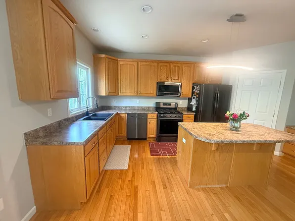 230 Park Square Ln, Pittsburgh, PA 15238
