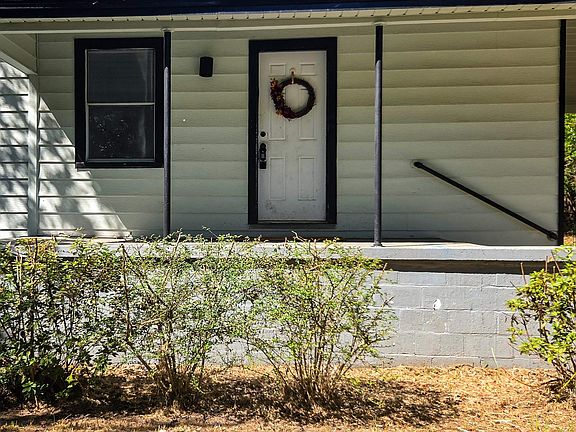 3rd image of 22 Pittman St