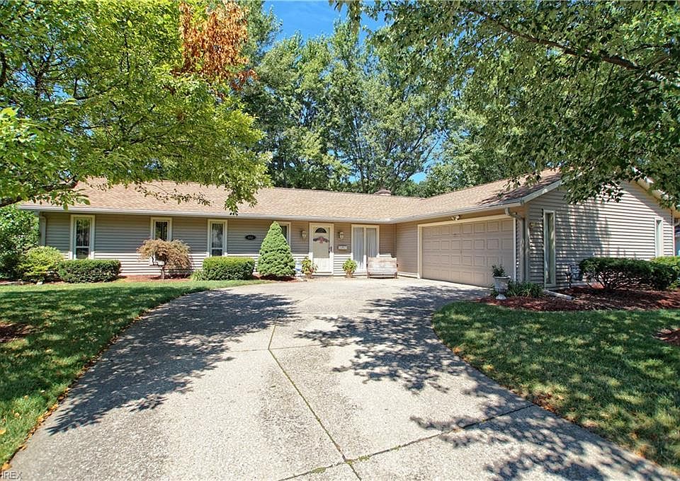 1st image of 562 Brigton Dr