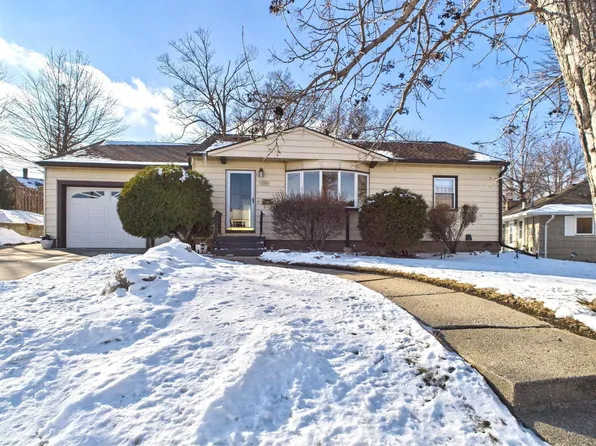406 Franklin St S, Glenwood, MN 56334