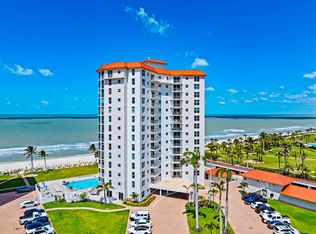 10701 Gulf Shore Dr APT 402, Naples, FL 34108