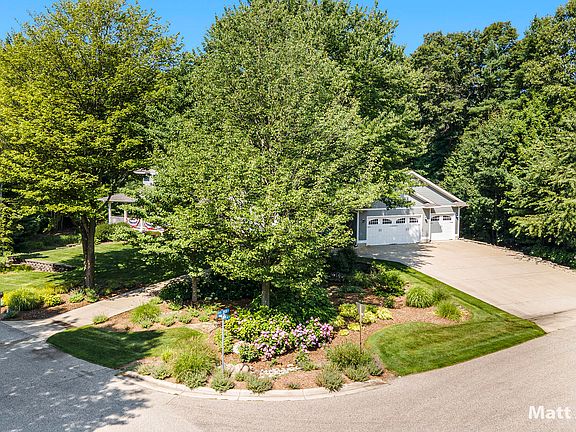 2nd image of 6375 Boulder Dr
