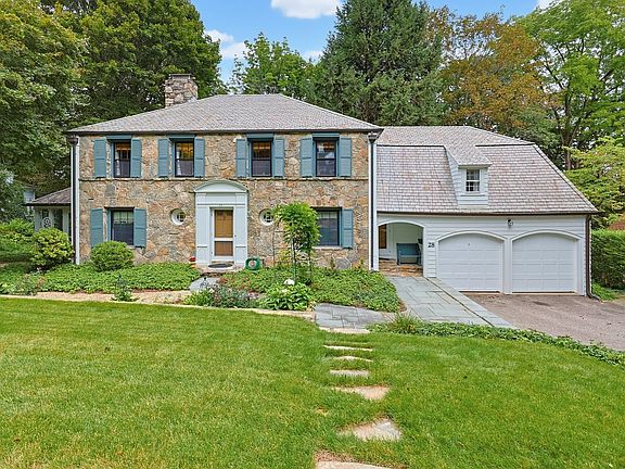 2nd image of 28 Drury Ln