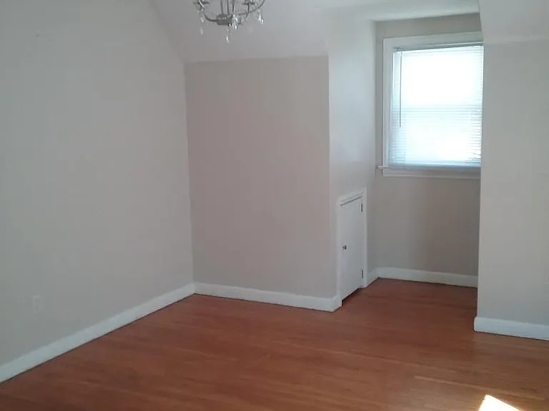 1639 Hagley Rd — Photo 4