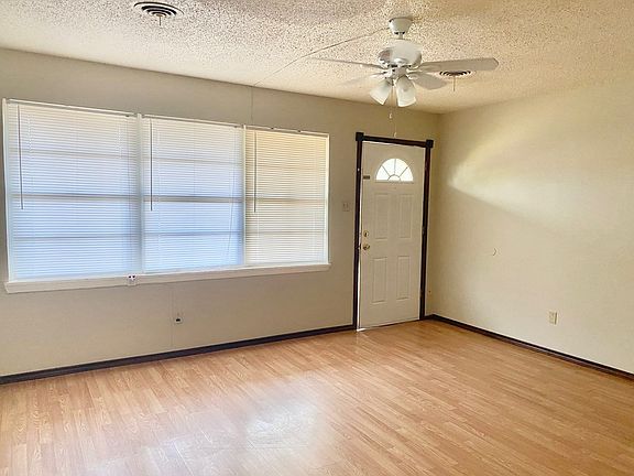 2nd image of 4619 Versailles Dr