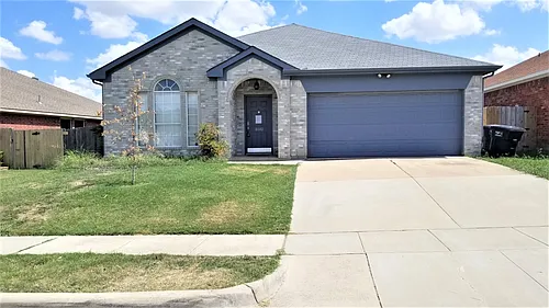8640 Rainy Lake Dr Photo 1