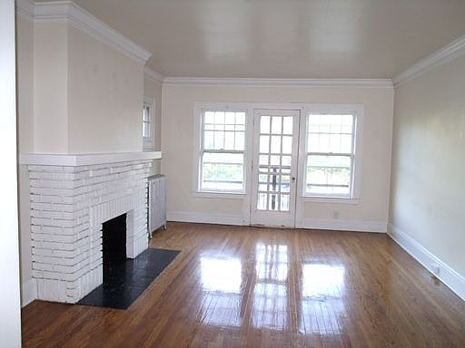 4th image of 2643 Euclid Heights Blvd APT 7