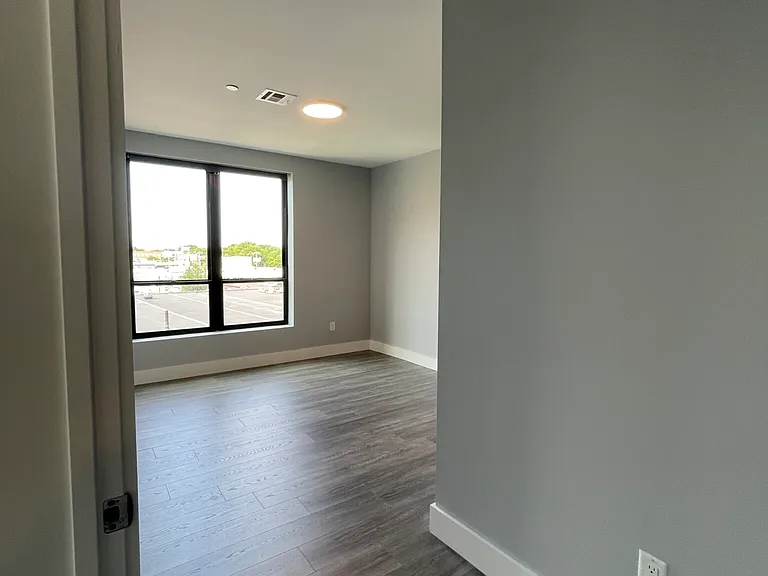 365-367 Western Ave #301D — Photo 20