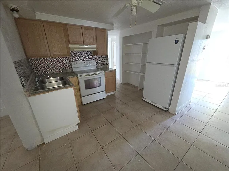 4645 Irene Loop — Photo 9