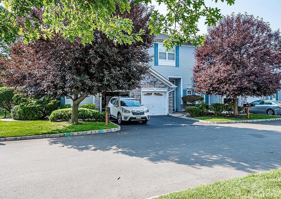 1st image of 29 Hanna Ln