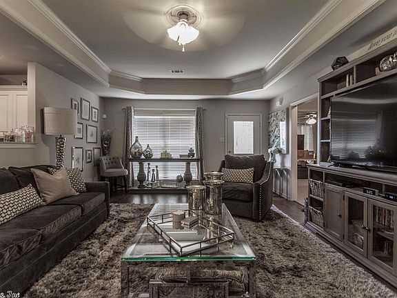 4th image of 1206 Pinnacle Dr