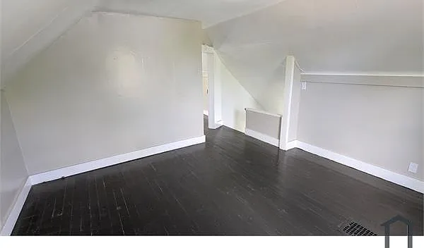 163 Russell Ave — Photo 8
