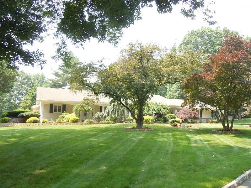 1st image of 1 Browning Ct