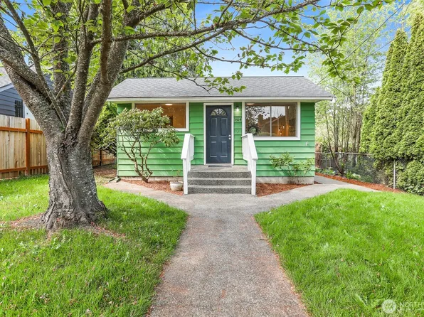 3514 SW 99th Street, Seattle, WA 98126