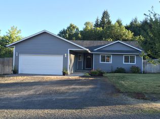 140 W 7th St, Lowell, OR 97452