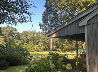 860F Curtis Corner Rd #F, Wakefield, RI 02879