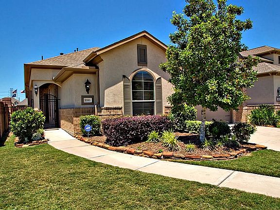 2nd image of 12003 Rosmarino Ct