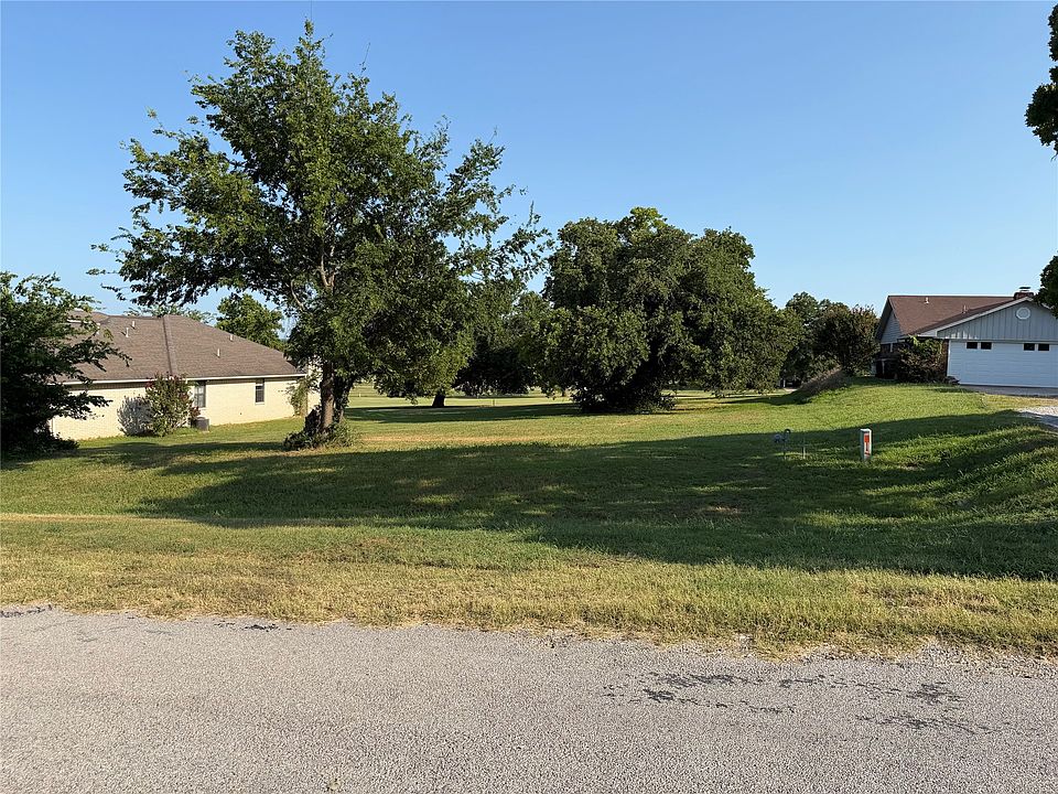 2nd image of Golf Club Dr