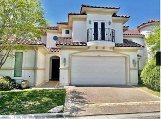 7211 Lake Victoria Rd, Laredo, TX 78041