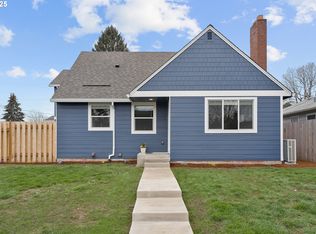 8905 SE Market St, Portland, OR 97216