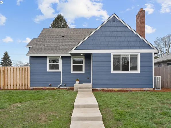 8905 SE Market St, Portland, OR 97216