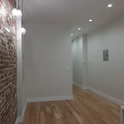 Rented by Nooklyn NYC LLC | media 44
