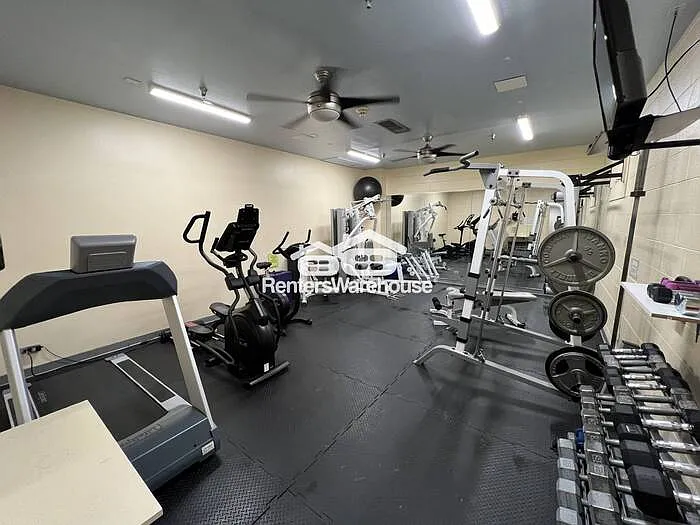 555 E 10th Ave #215 — Photo 11