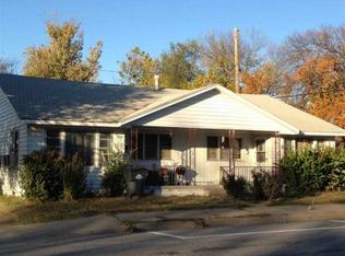 2104 E 1st St N, Wichita, KS 67214