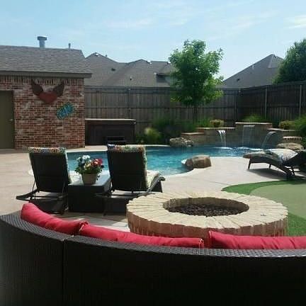 2nd image of 7905 Greenbriar Dr