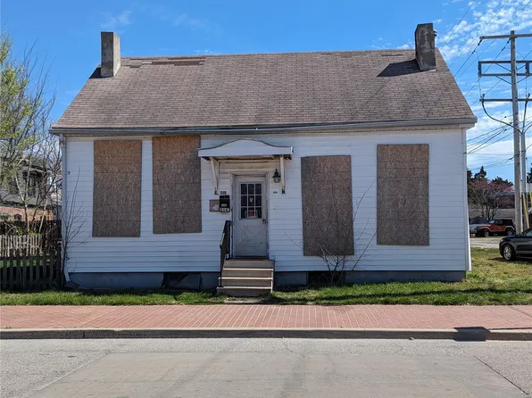 214 N Charles St, Belleville, IL 62220