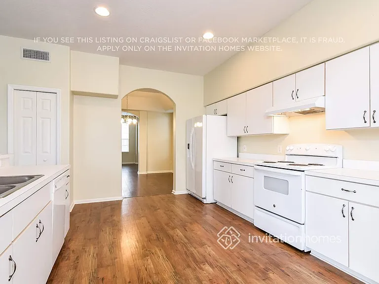 1205 Lausberg Pl — Photo 6