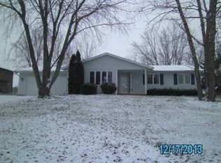 717 Cumberland Ln, Deforest, WI 53532