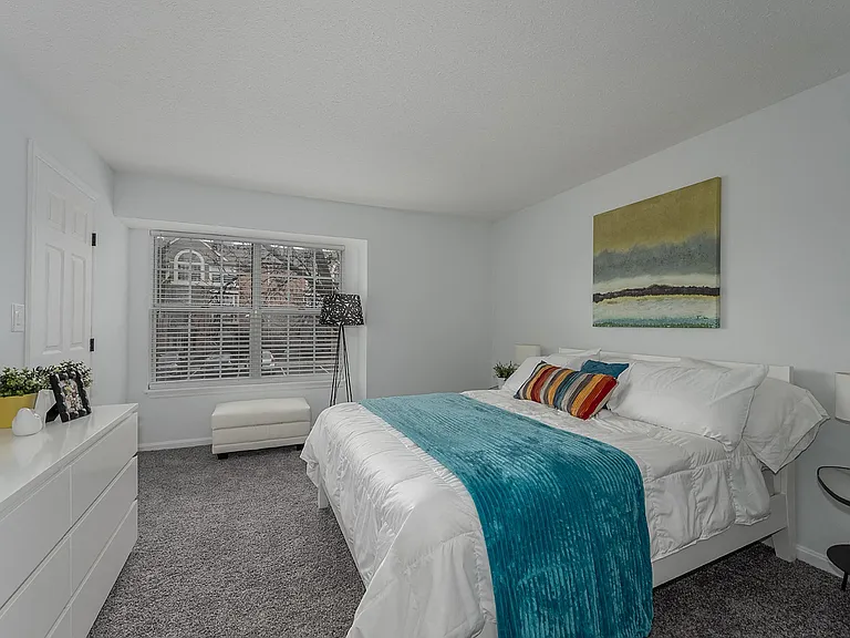 Indian Lookout Apartments — Photo 16