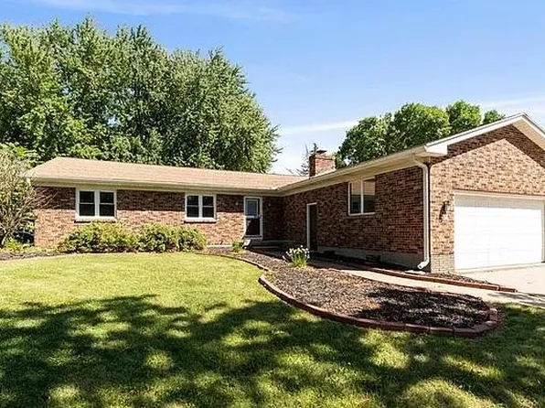 539 Orchard Ct, Clinton, IA 52732