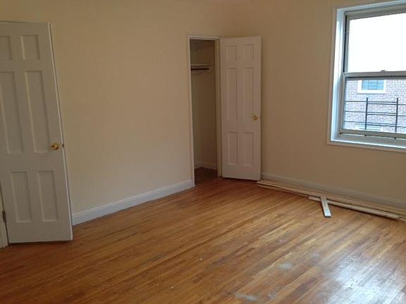 5th image of 7272 112th St APT 5S