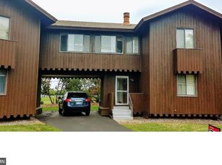 1509 N Timber Rdg, Minneapolis, MN 55432