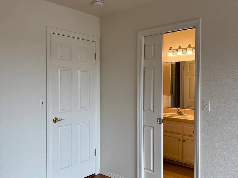 Master Bedroom access to double sink bathroom