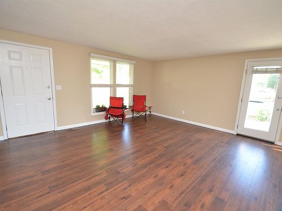 3rd image of 6358 Amber Ct