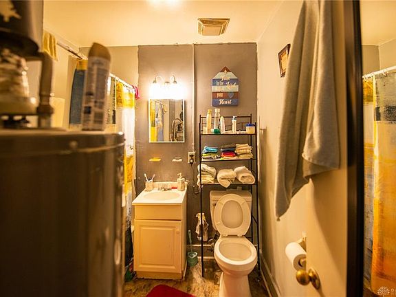 5th image of 1118/1120 Crocus Dr