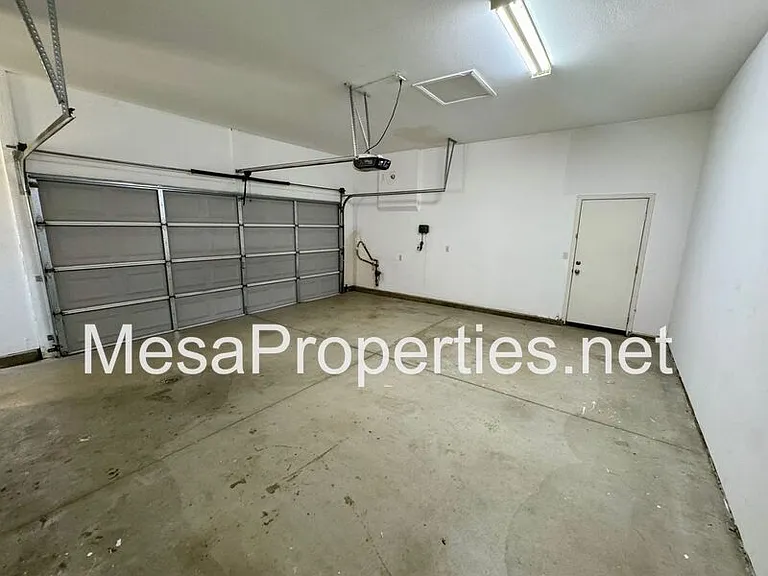 28610 Strauss Ln — Photo 43