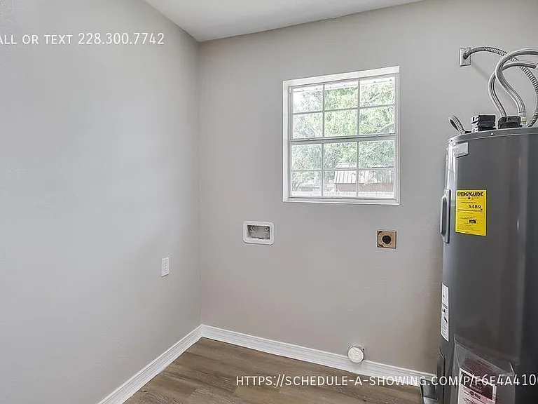 912 Maple St — Photo 23
