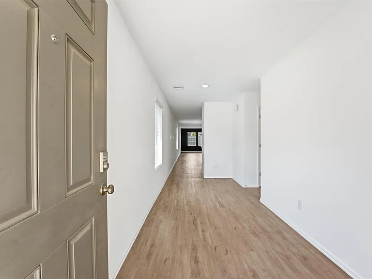 22238 Palladium Dr — Photo 7
