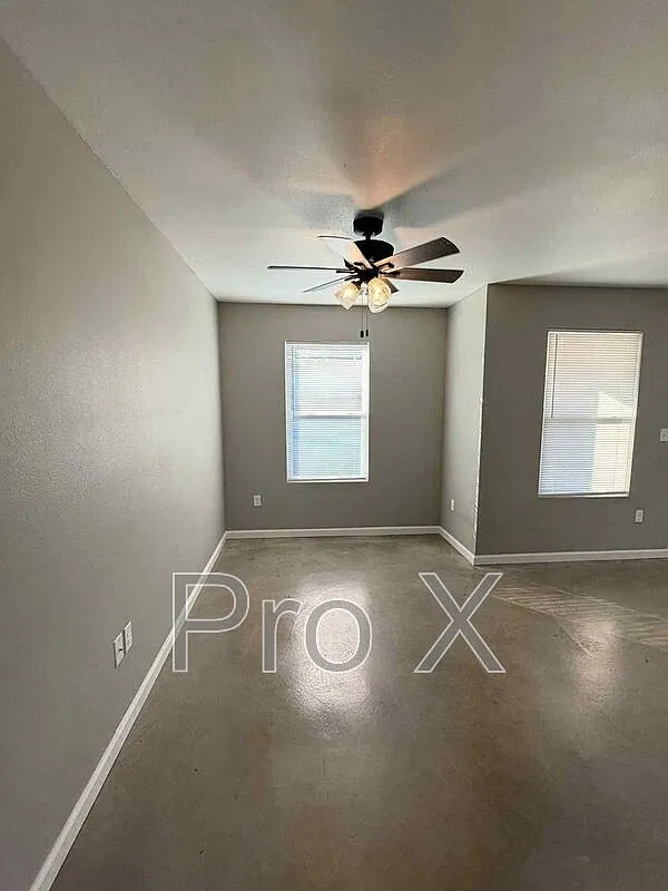3 bed, 2.0 bath, 1200 sqft, $1,200 — Photo 4