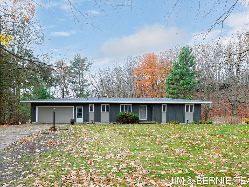 1st image of 15023 Fairmount Ct