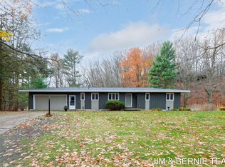 15023 Fairmount Ct, Grand Haven, MI 49417