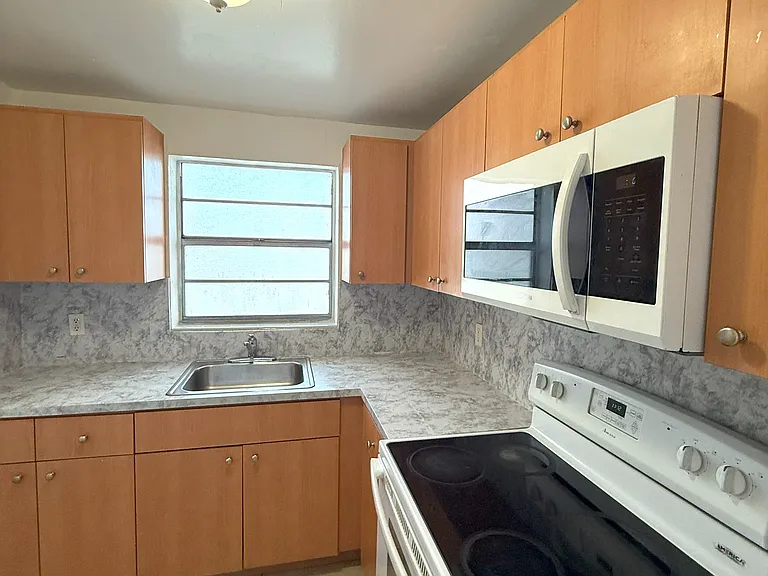 3100 W Flagler St — Photo 6