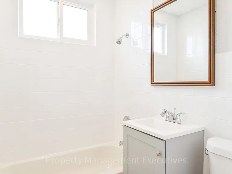 Remodeled 2 Bedroom, 1 Bath Apartment — Photo 10