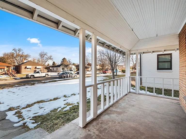 3085 N Clermont St — Photo 6